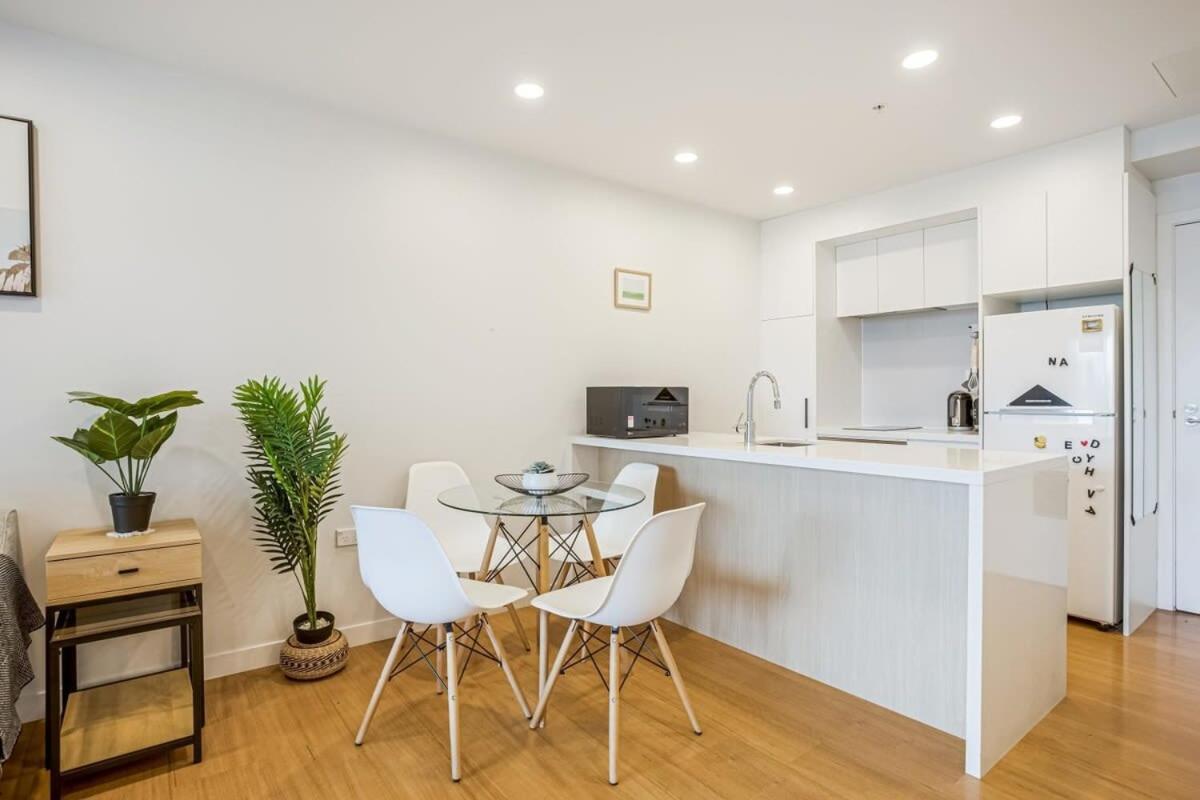 Cosy Two Bedroom Apartment With Balcony Pool And Gym Auckland Exteriér fotografie